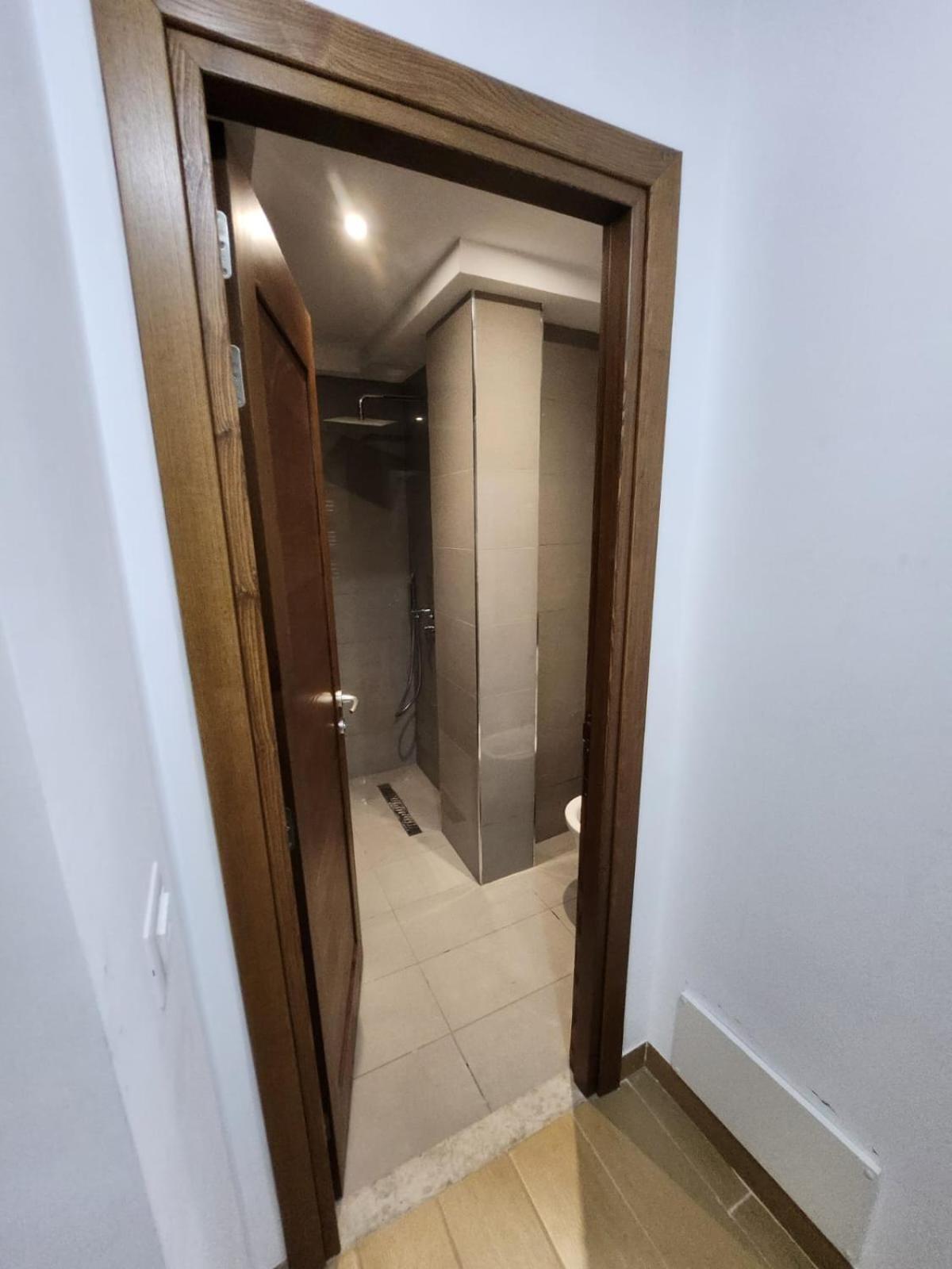 Elegant S1 Meuble Garde A Ariana -Tunis Leilighet Eksteriør bilde