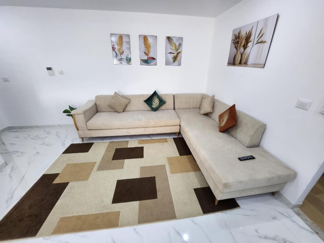 Elegant S1 Meuble Garde A Ariana -Tunis Leilighet Eksteriør bilde